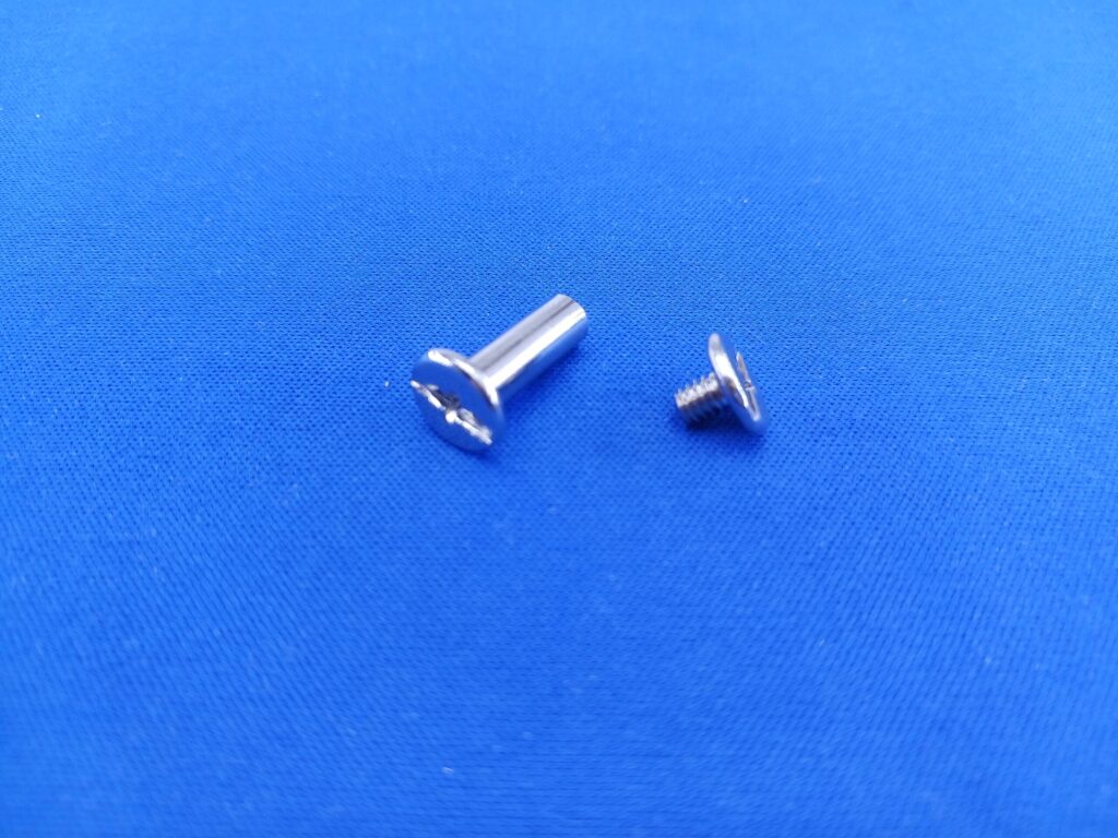 φ6×15 飾りネジ
