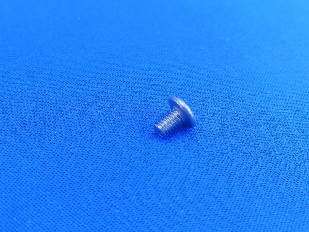 M5x8 極低頭六角穴付きボルト ネジ部追加工品