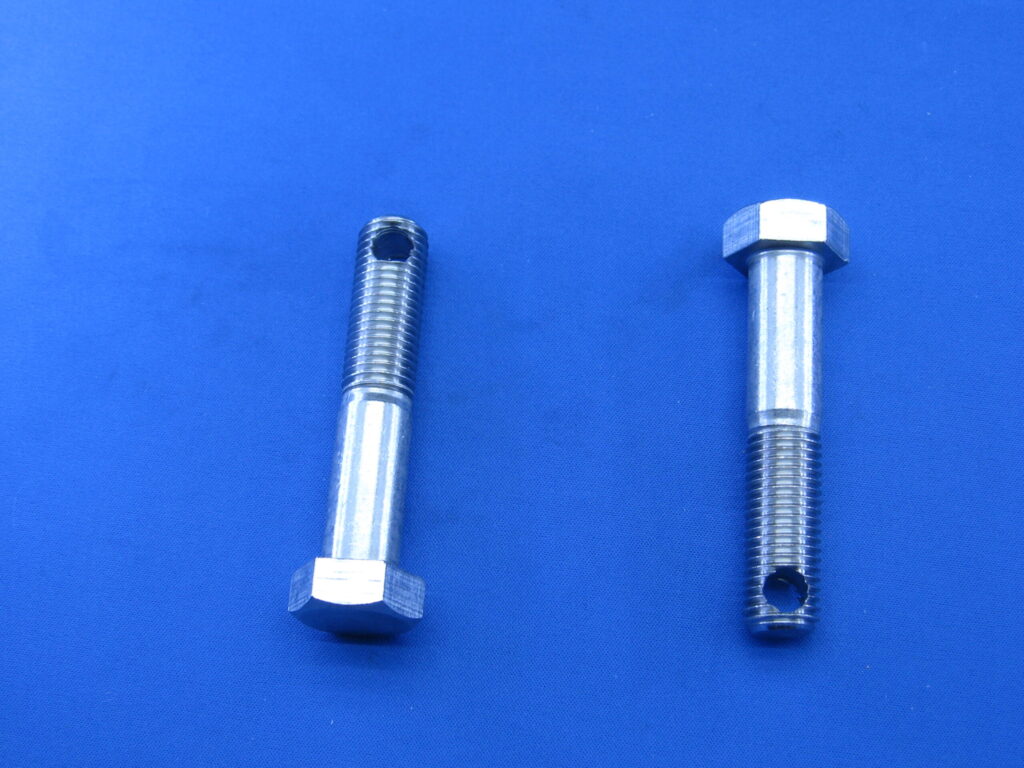 M16並目六角ボルト　追加工品
