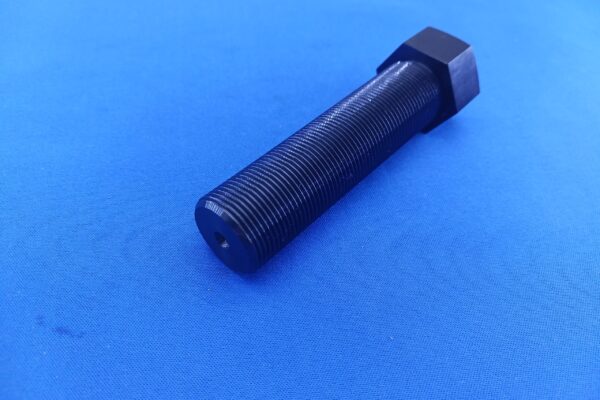 M24x1.5　六角ボルト３