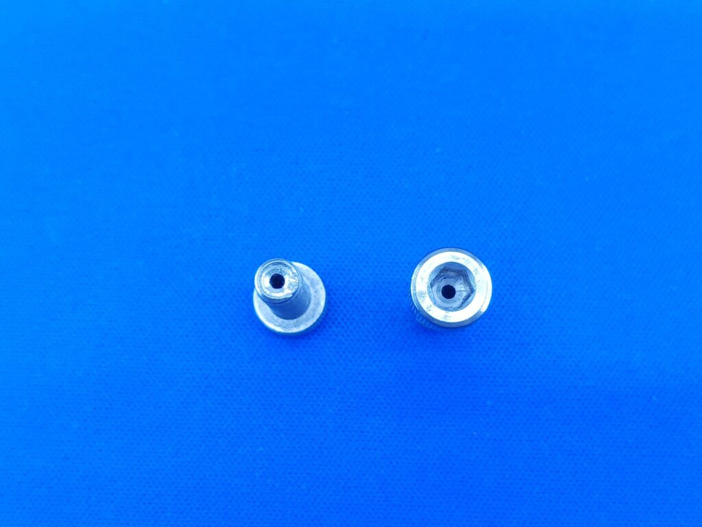 M5x15 チタン製 空気穴付き 六角穴付きボルト
