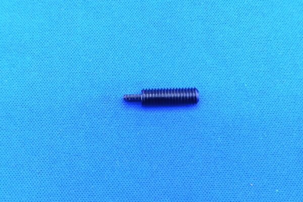 キリ穴付特殊寸切りボルト　追加工品