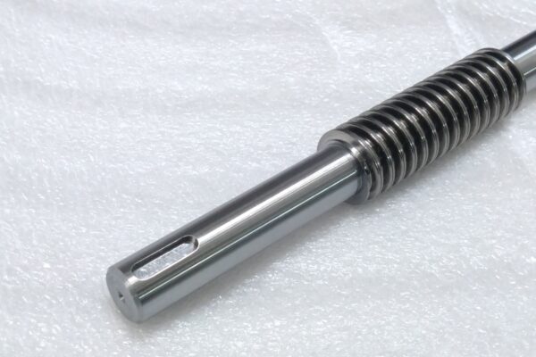 S45C製　TR24ｘ3　台形ねじ追加工①