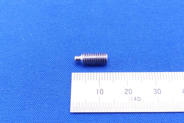 SUS304製　六角穴付き止めネジM5x12　追加工品