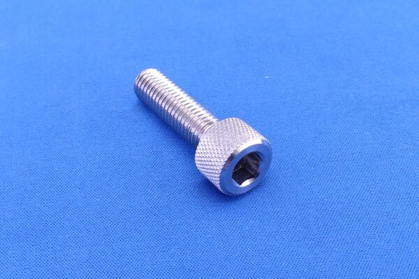 アヤメローレット　六角穴付きボルト　CAP①