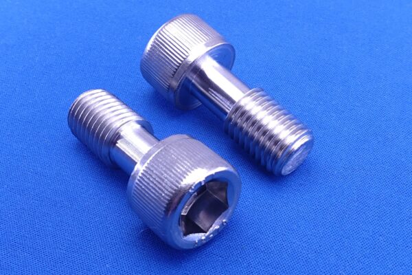 SUS303/304/XM7　脱落防止ネジ①