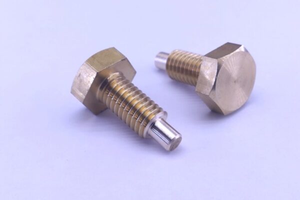 真鍮製の六角ﾎﾞﾙﾄ　ウィット規格①