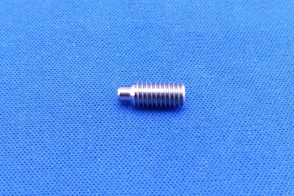 SUS304製　六角穴付き止めネジM5x12　追加工品